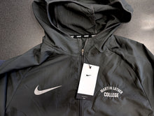 Load image into Gallery viewer, Essential Jacket